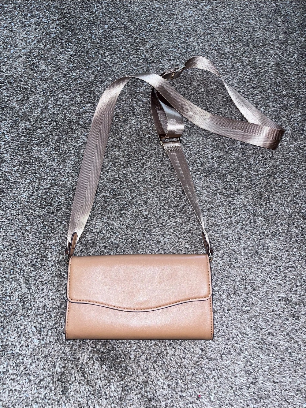 A New Day Tan Crossbody Wallet Bag